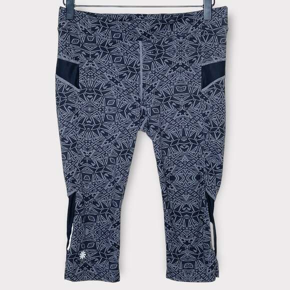 ATHLETA | black & gray geometric print capri crop leggings | Women's size small - Picture 1 of 6